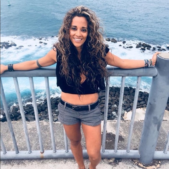 Meet your Posher, Ana - Picture 2 of 5